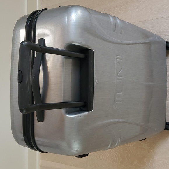 Tumi Tactics Hardshell Medium Trip 28-Inch Packing Case in Silver - Picture 6 of 10